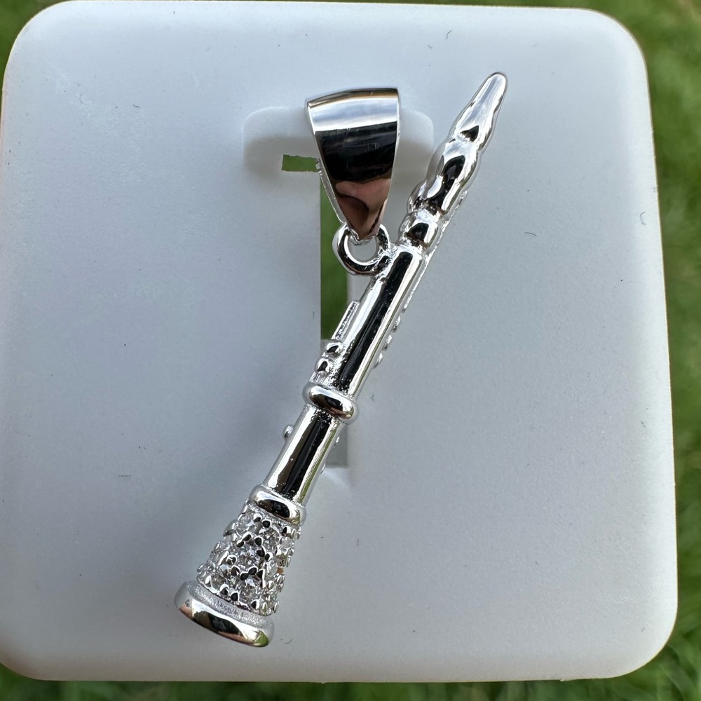 NEW 1.0ctw 925 Silver Clarinet Moissanite Pendant 
- Musical Instrument Jewelry - Picture 2 of 5